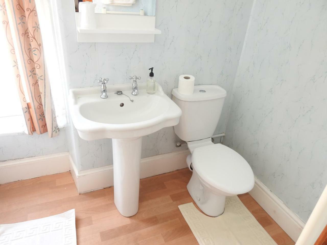 Mor Wyn Guest House Бармут Экстерьер фото